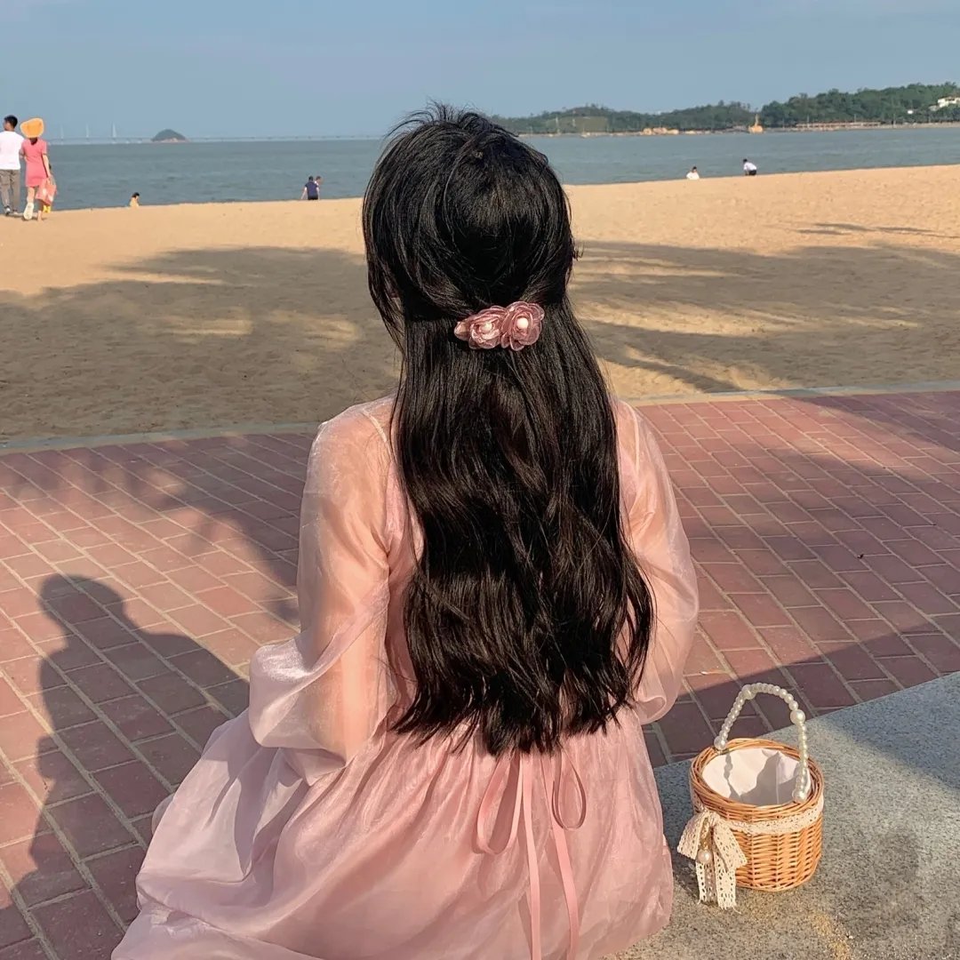 爱丽丝·亚当斯